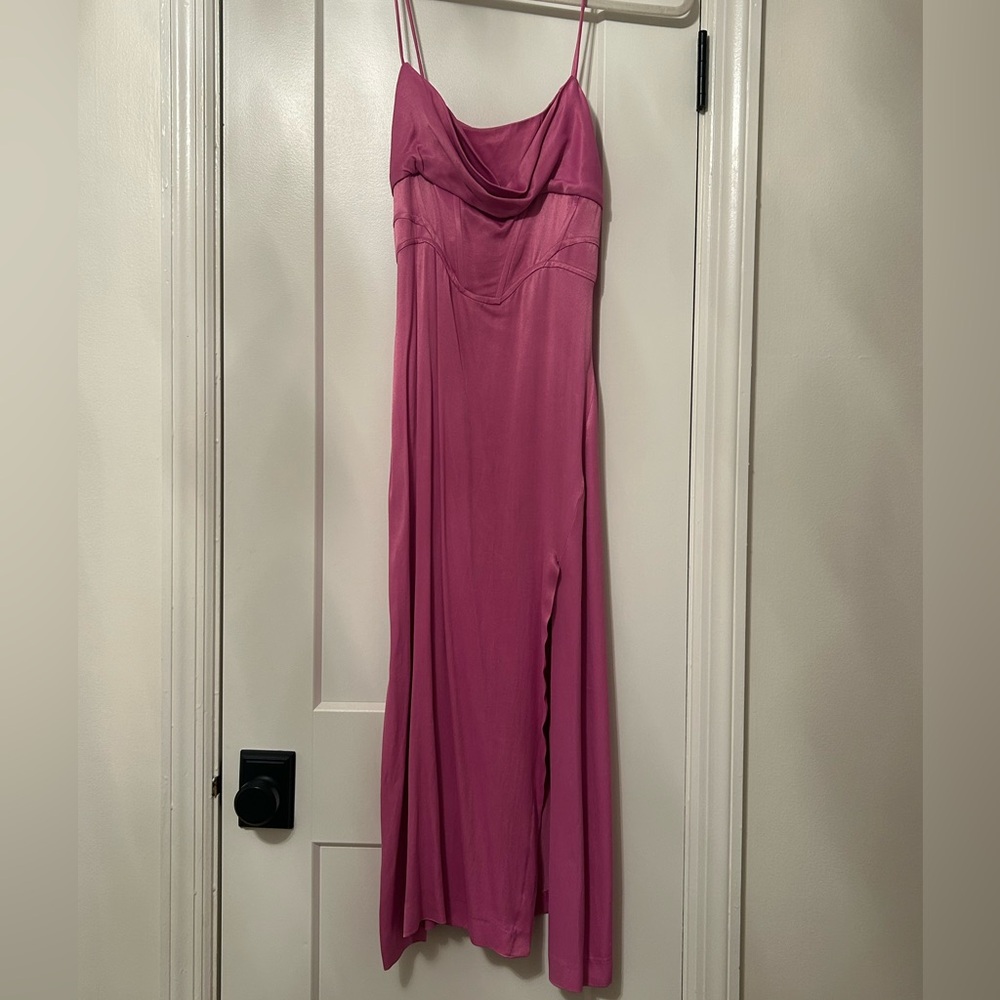 Pink Zara Midi Dress. Size Medium. NWT